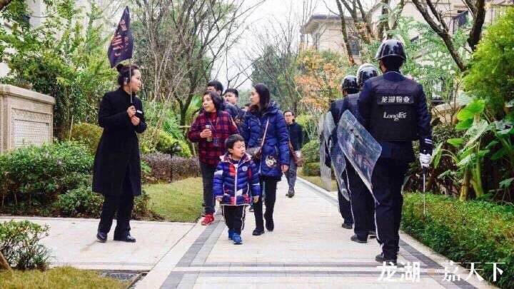 锦江之星CEO考察法国卢浮酒店集团|bsports必一(图3) bsport必一运动